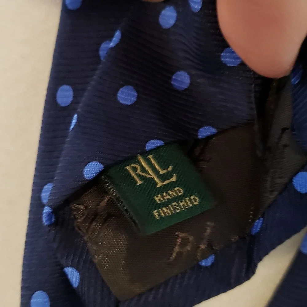 Vintage Lauren Ralph Lauren Mens Polka Dot Neck Tie Silk Hand Finished USA Blue